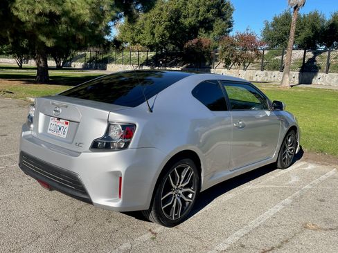 Used 2014 Scion tC image 5