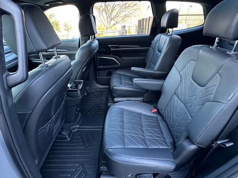 Used 2023 Kia Telluride SX Prestige X-Line image 12