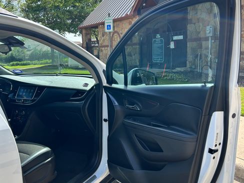 Used 2019 Buick Encore Preferred image 14