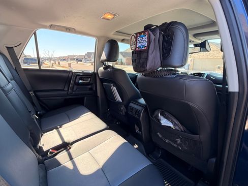 Used 2020 Toyota 4Runner SR5 Premium w/ Moonroof Package image 15