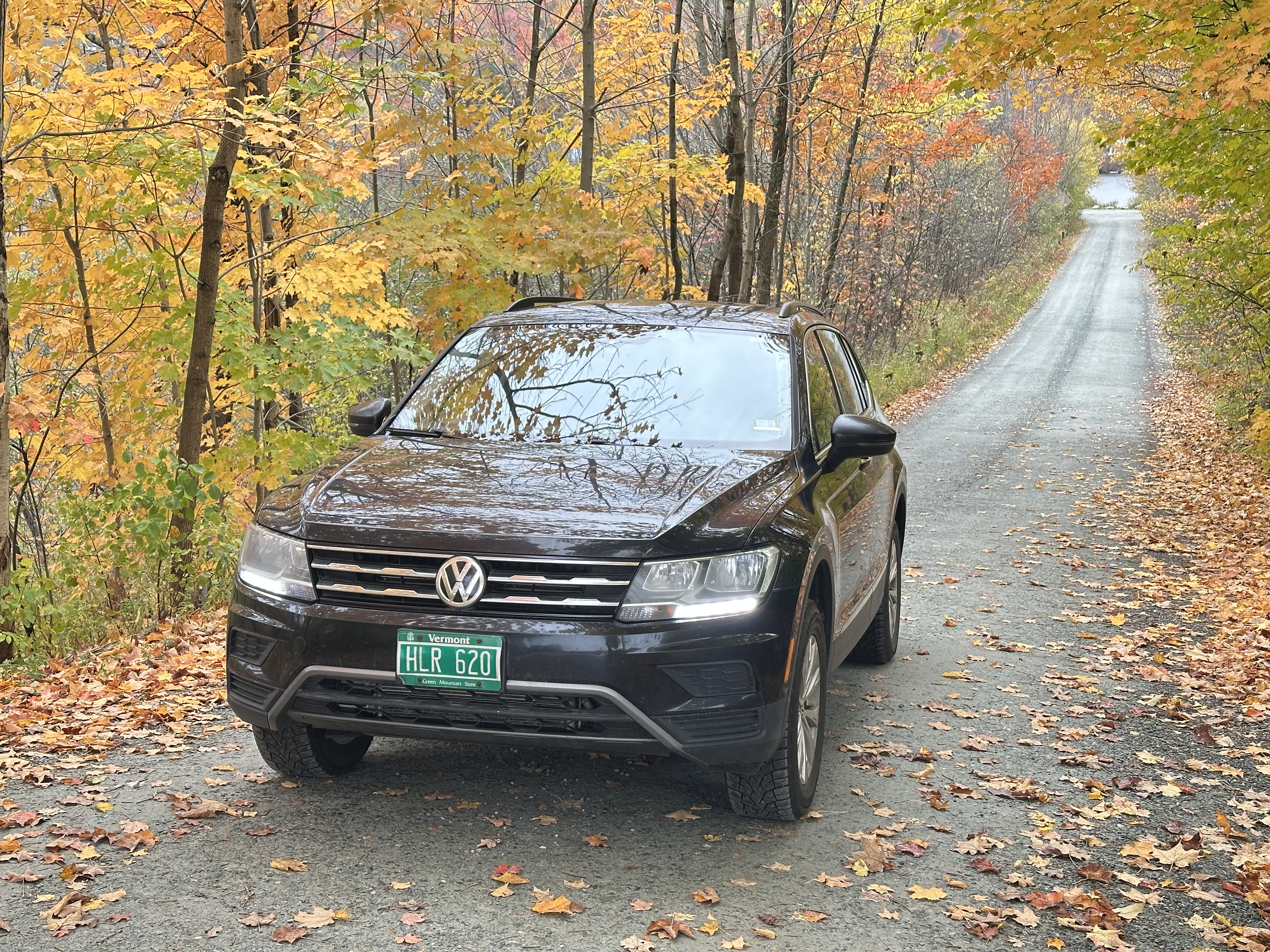 Used 2018 Volkswagen Tiguan SE AWD/4WD image 4