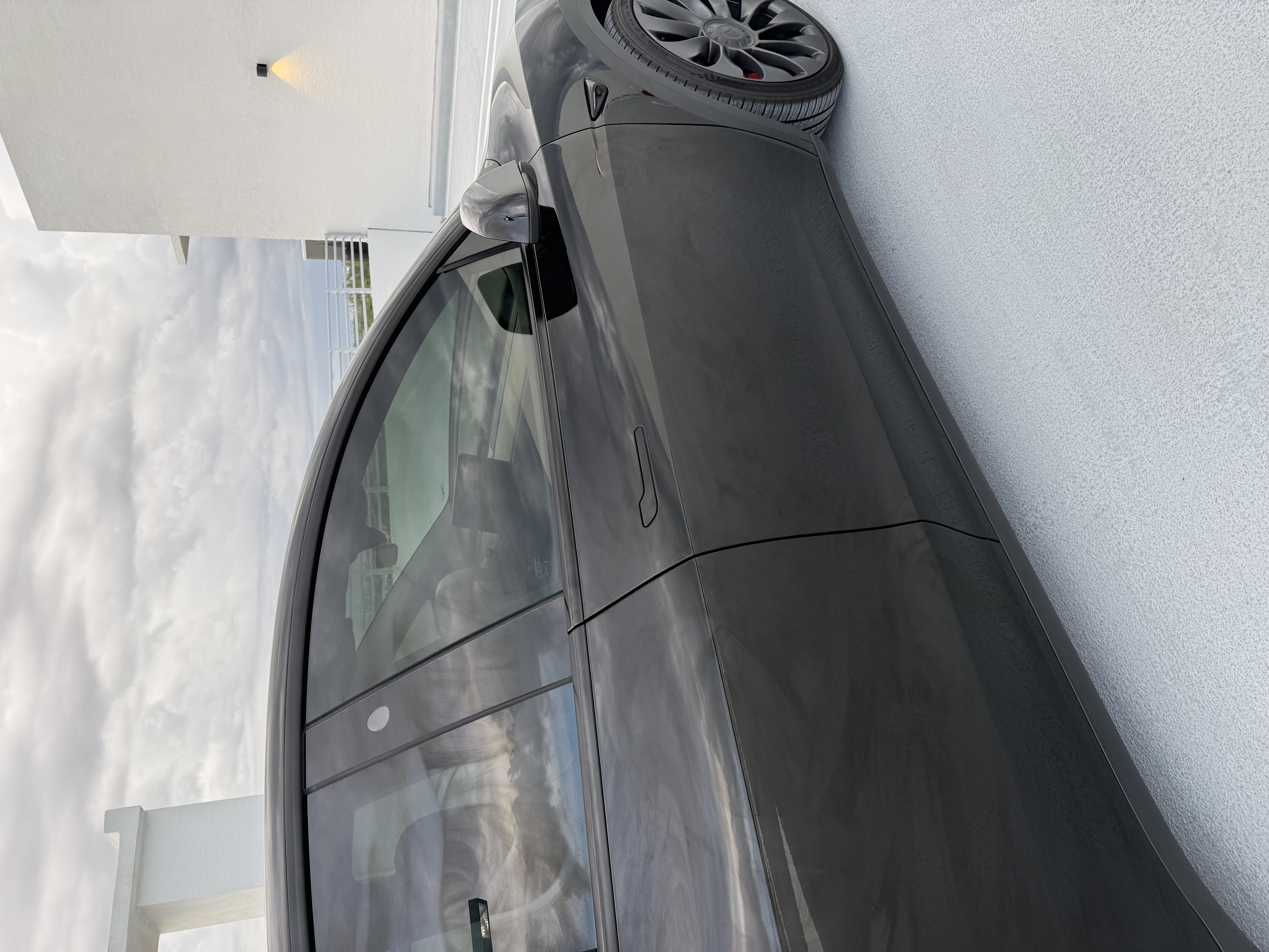 Used 2023 Tesla Model Y Performance AWD/4WD image 12