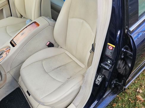 Used 2006 Mercedes-Benz E 350 4MATIC Sedan image 4