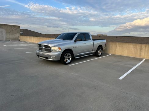 Used 2012 RAM 1500 Big Horn image 4
