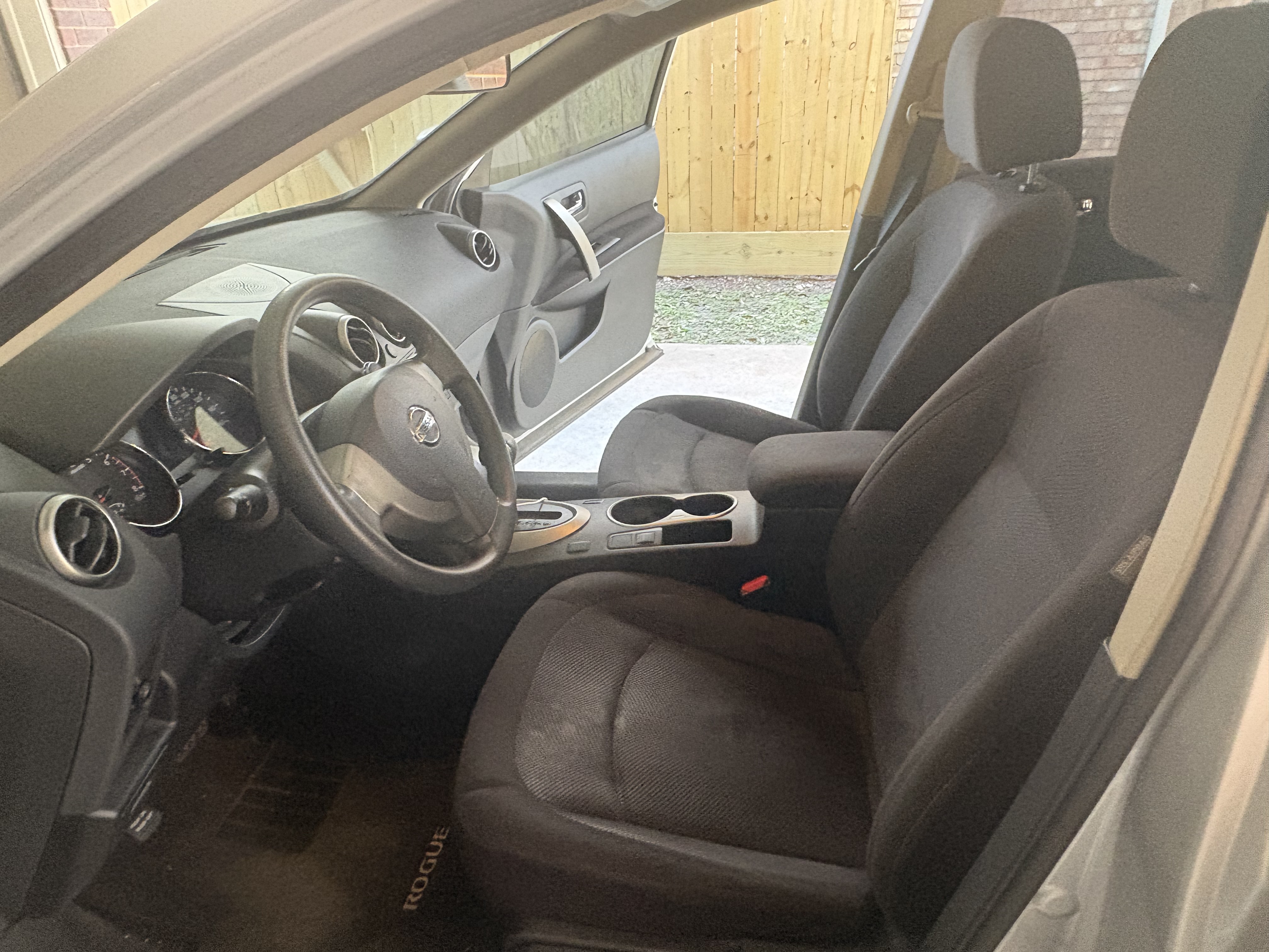 Used 2015 Nissan Rogue S AWD/4WD image 8