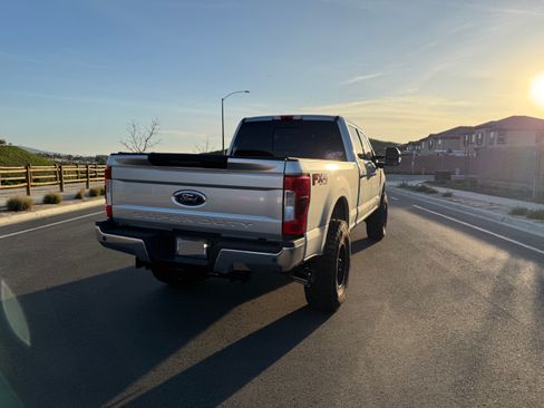 Used 2017 Ford F250 Lariat w/ Lariat Ultimate Package image 9