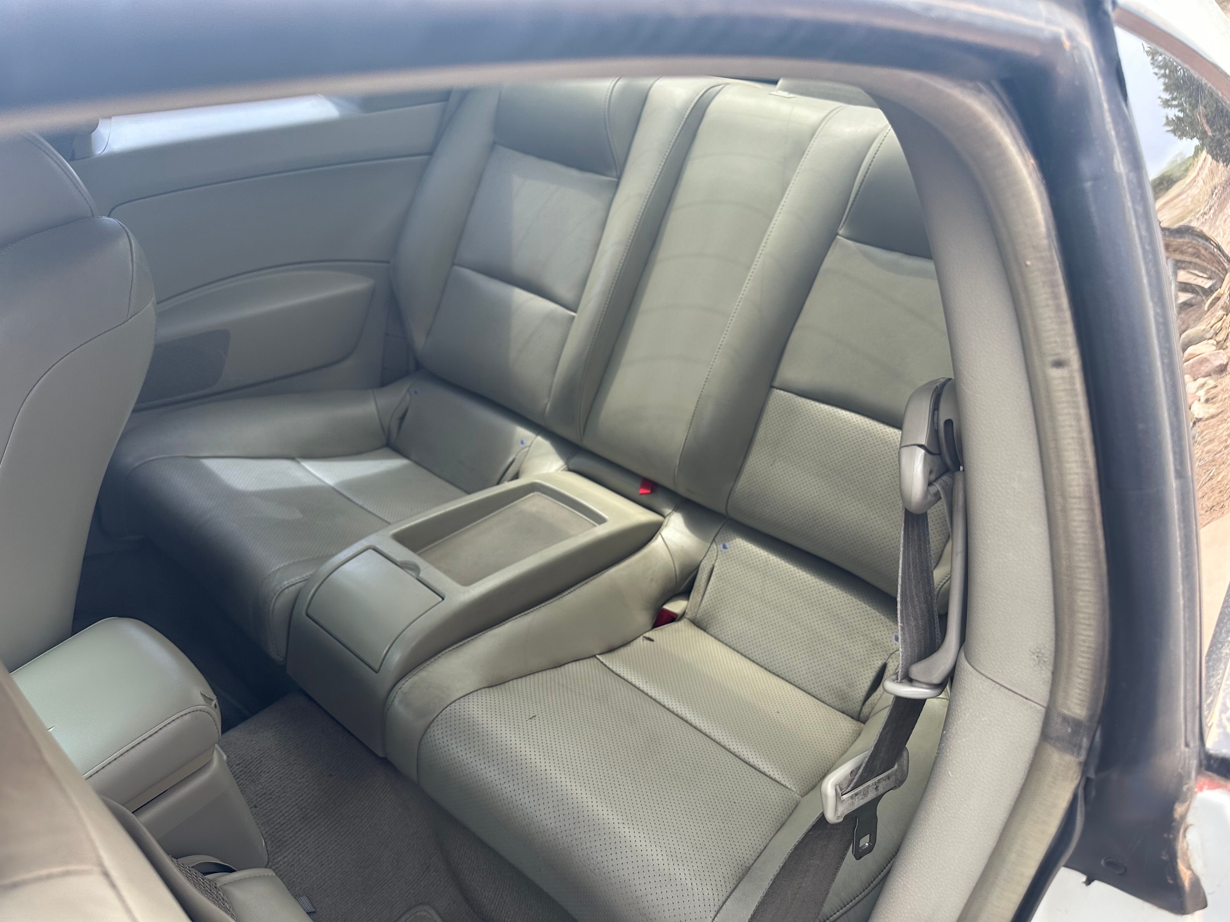 Used 2004 INFINITI G35 Coupe w/ Premium Pkg RWD image 9