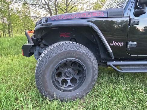 Used 2015 Jeep Wrangler Unlimited Sport w/ Quick Order Package 24S AWD/4WD image 11
