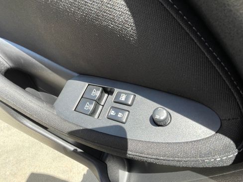 Used 2020 Nissan 370Z Coupe RWD image 14