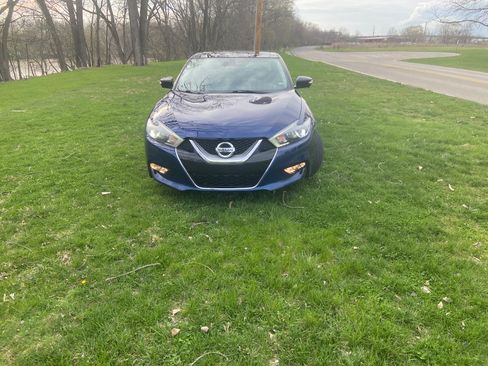Used 2017 Nissan Maxima Platinum image 6