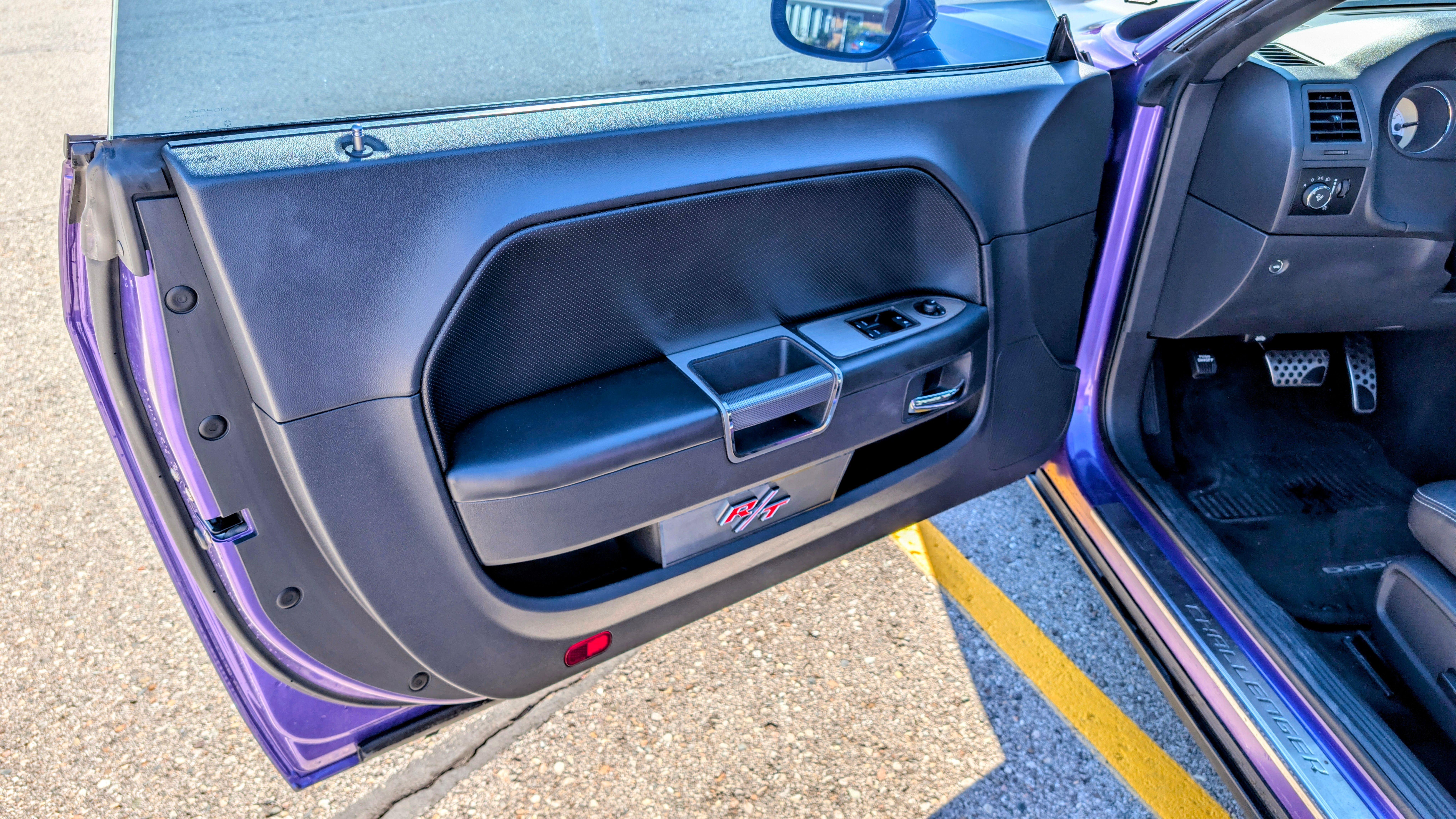 Used 2013 Dodge Challenger R/T RWD image 6