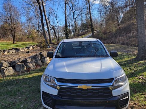 Used 2021 Chevrolet Colorado W/T w/ Custom Special Edition image 2