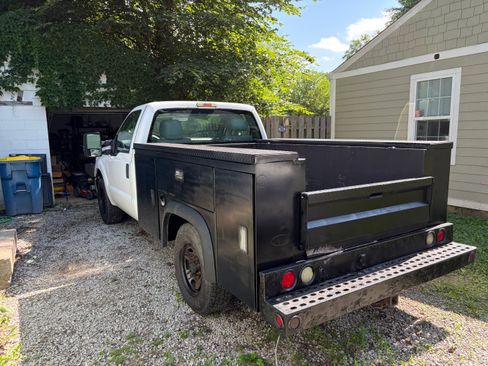 Used 2012 Ford F250 XL w/ XL Value Pkg RWD image 6