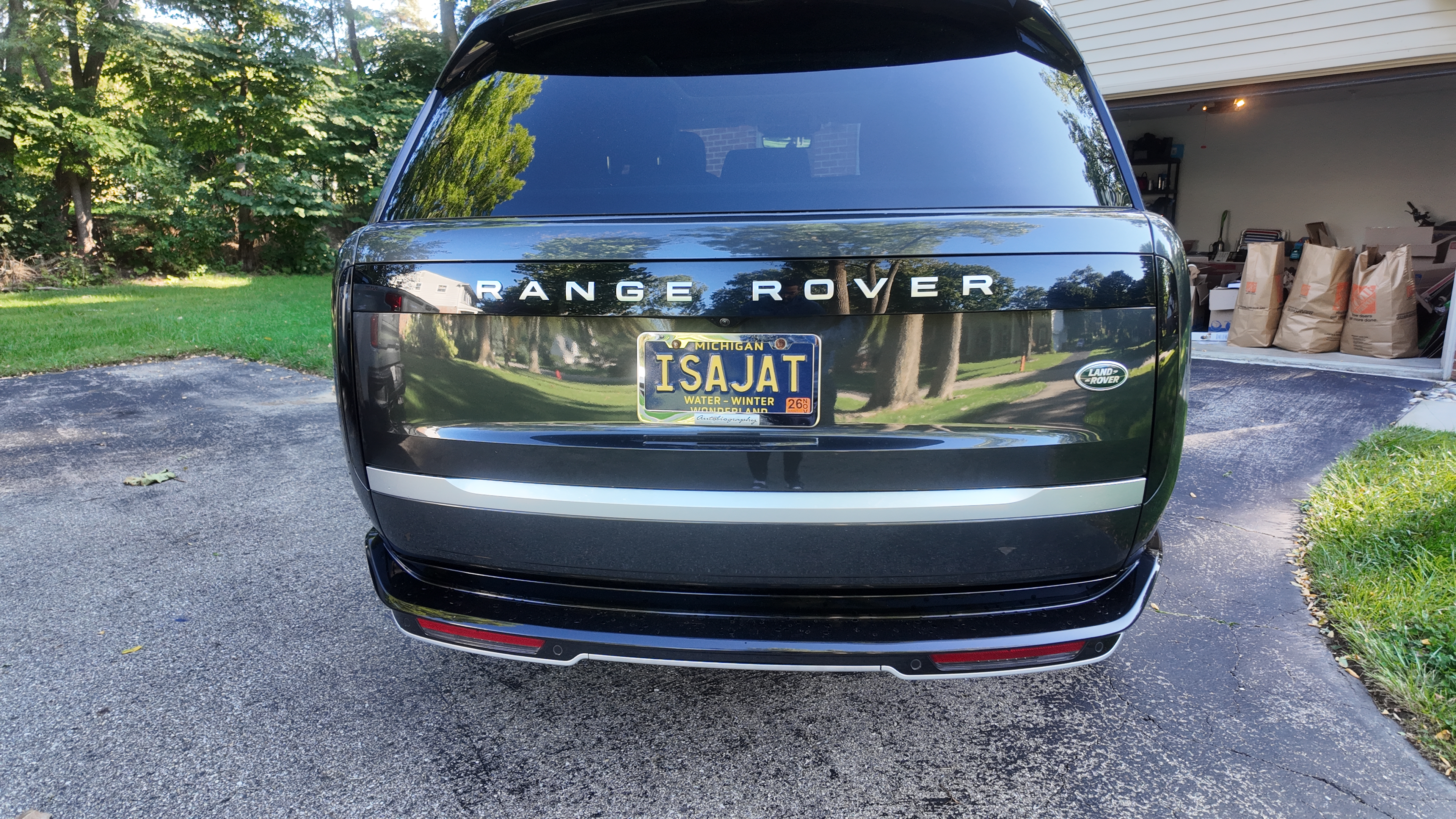 Used 2023 Land Rover Range Rover Autobiography AWD/4WD image 14