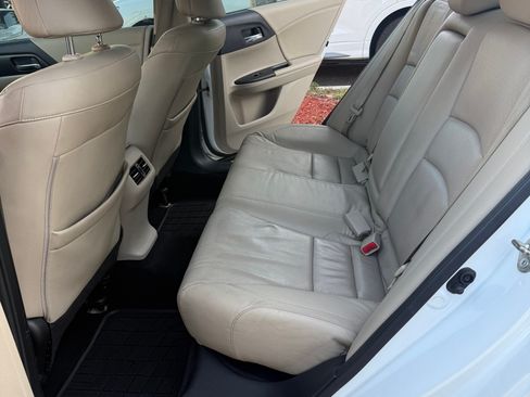 Used 2015 Honda Accord EX-L image 18