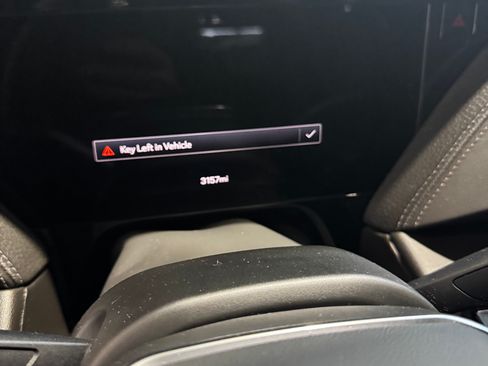 Used 2026 GMC Yukon Denali w/ Sun & Power Step Package AWD/4WD image 29