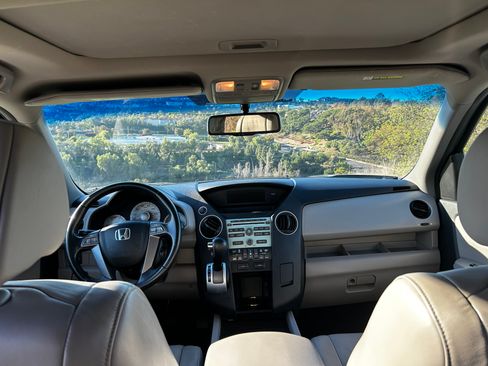 Used 2010 Honda Pilot EX-L image 10