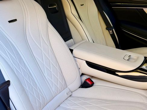 Used 2017 Mercedes-Benz S 63 AMG 4MATIC Sedan image 9