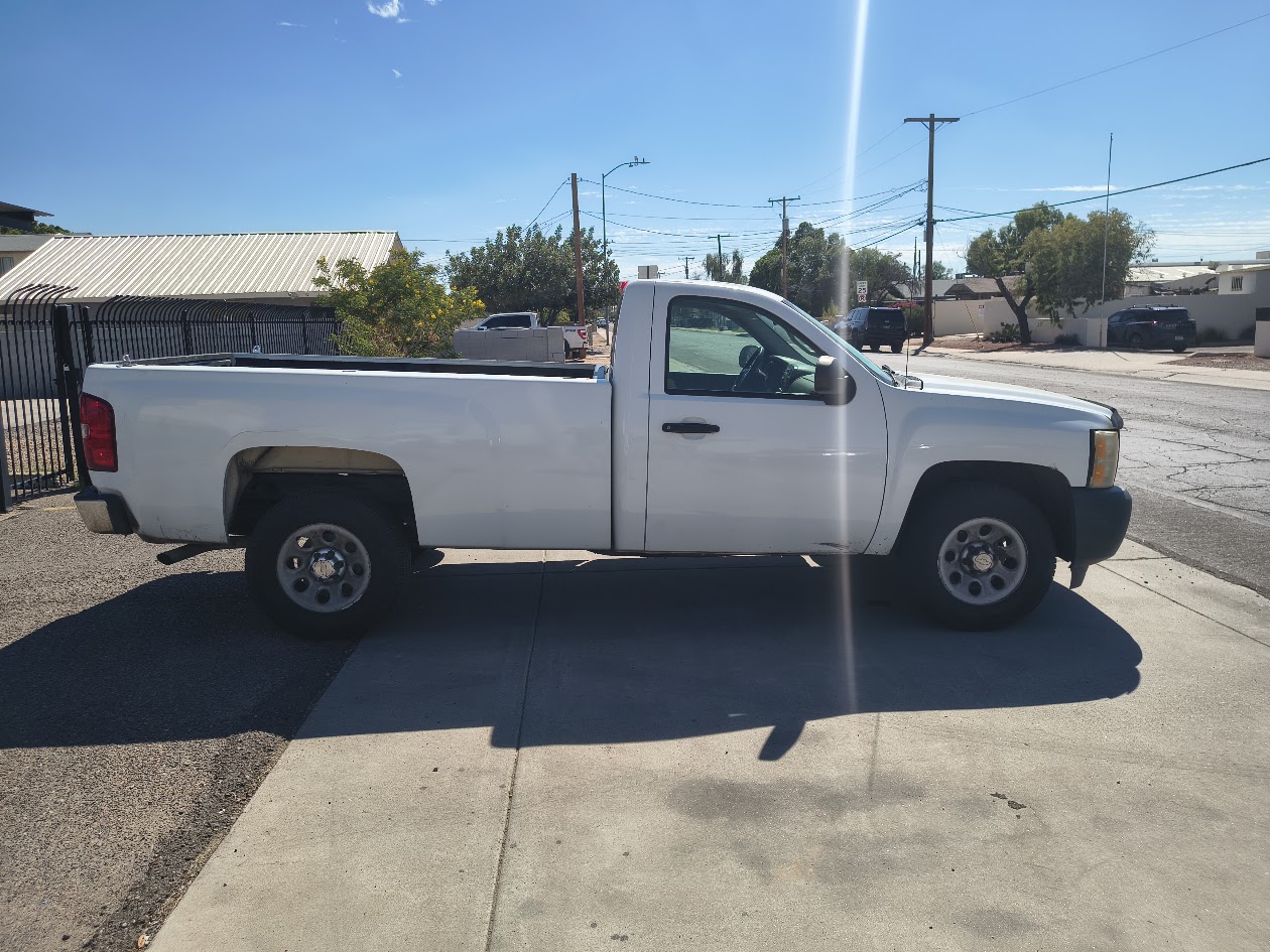 Used 2011 Chevrolet Silverado 1500 W/T RWD image 8