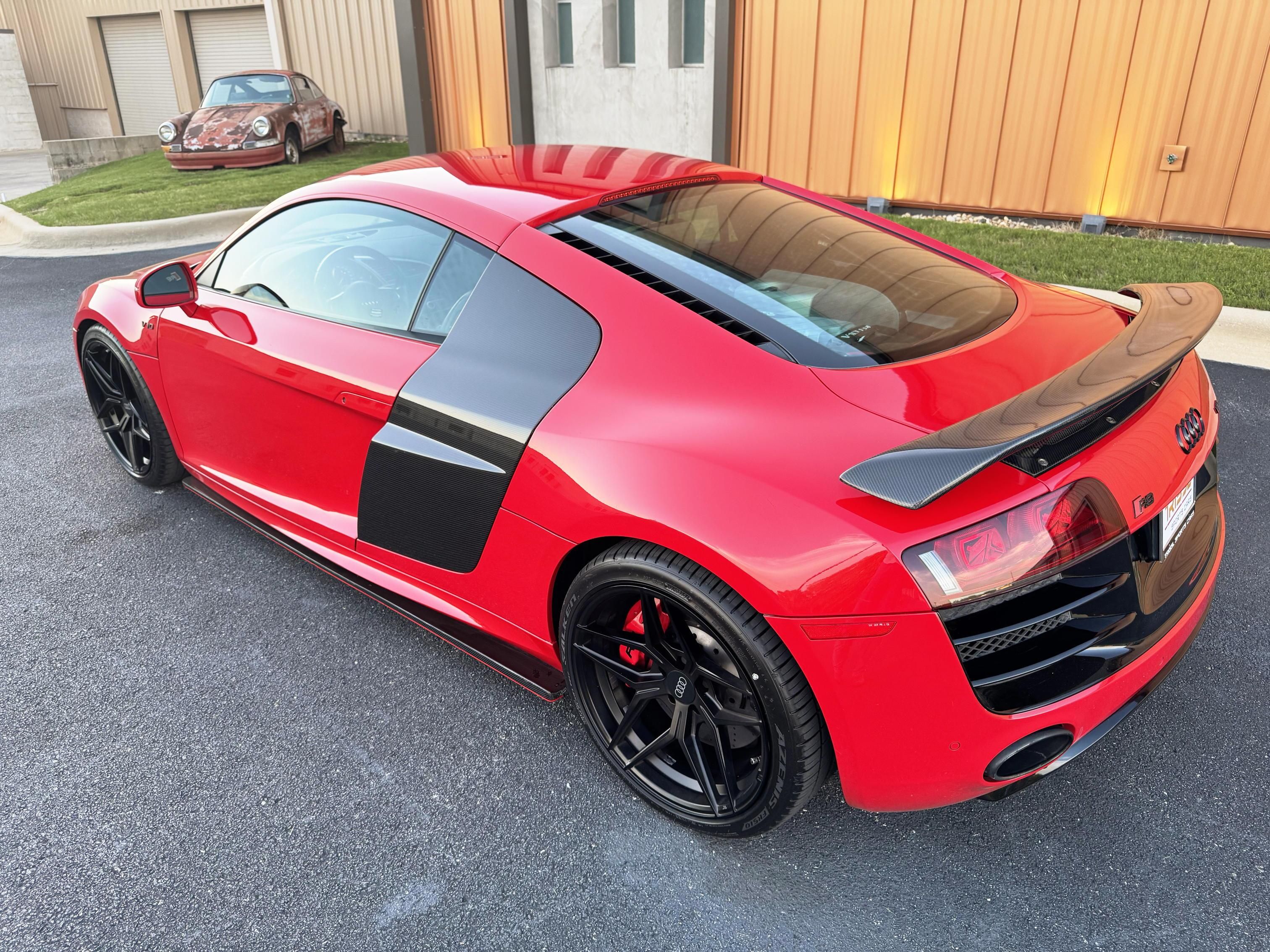Used 2011 Audi R8 V10 AWD/4WD image 4