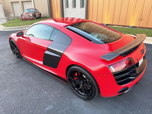 Used 2011 Audi R8 V10 AWD/4WD image 4