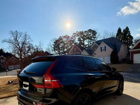 Used 2024 Volvo XC60 B5 Ultimate w/ Protection Package Premier image 26