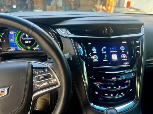 Used 2016 Cadillac ELR w/ Performance Package image 8