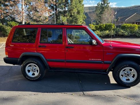 Used 1998 Jeep Cherokee Sport image 21