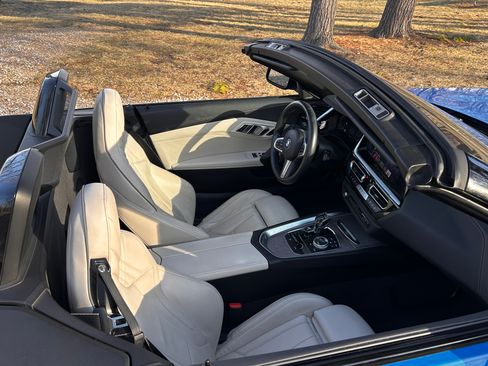 Used 2019 BMW Z4 sDrive30i image 14