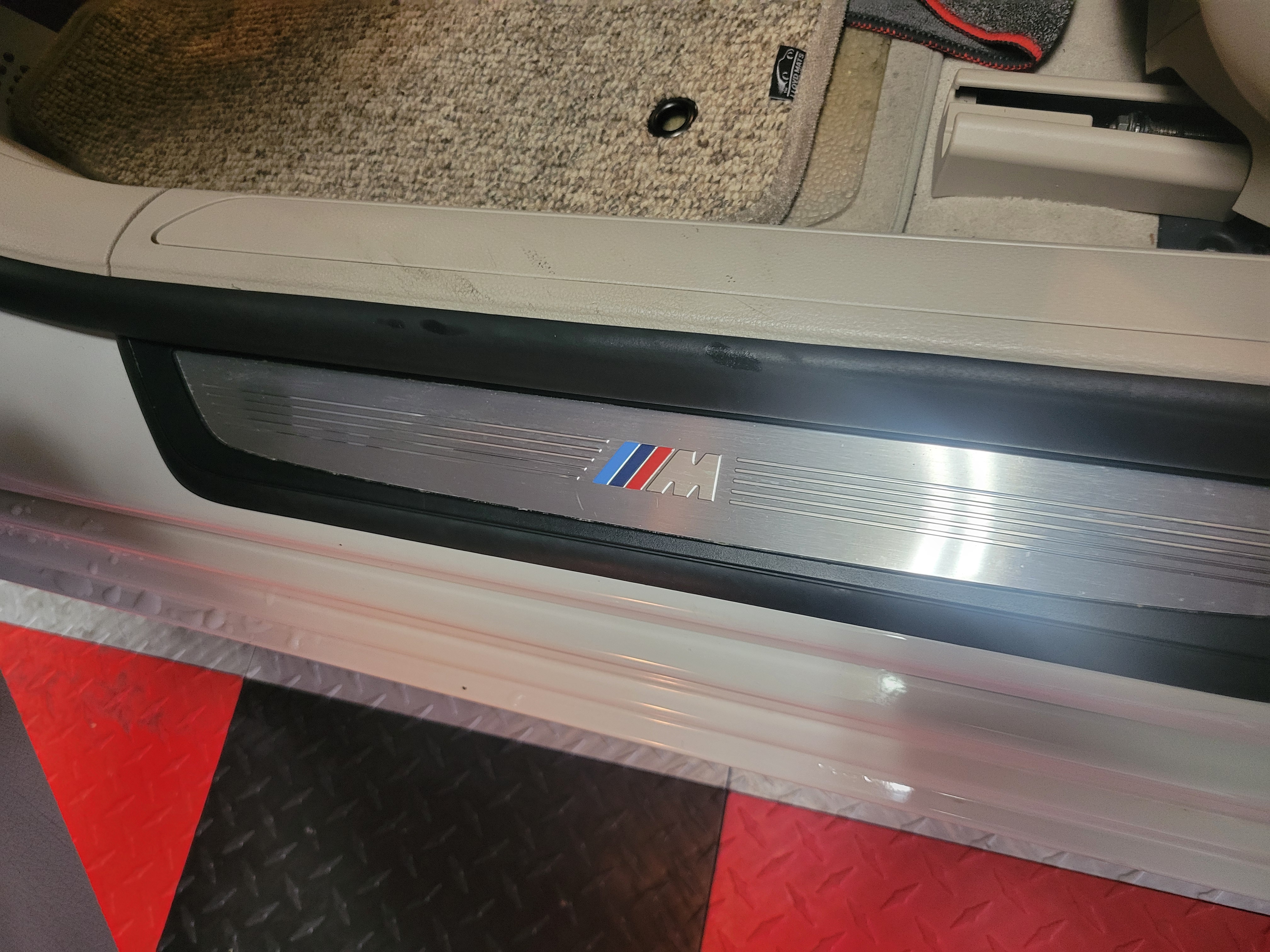 Used 2014 BMW 750i RWD image 16