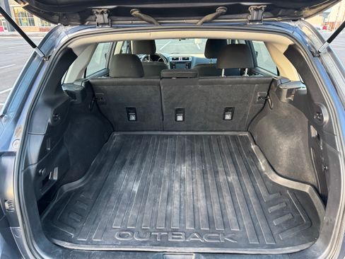 Used 2017 Subaru Outback 2.5i image 10