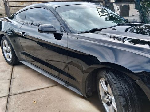 Used 2017 Ford Mustang Coupe RWD image 16