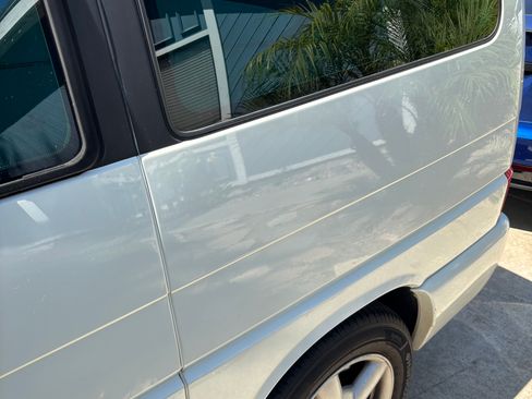 Used 2003 Volkswagen Eurovan GLS image 11