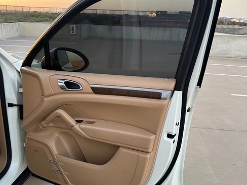 Used 2012 Porsche Cayenne S image 20