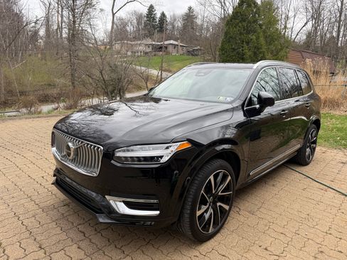 Used 2023 Volvo XC90 B5 Plus w/ Protection Package Premier image 1