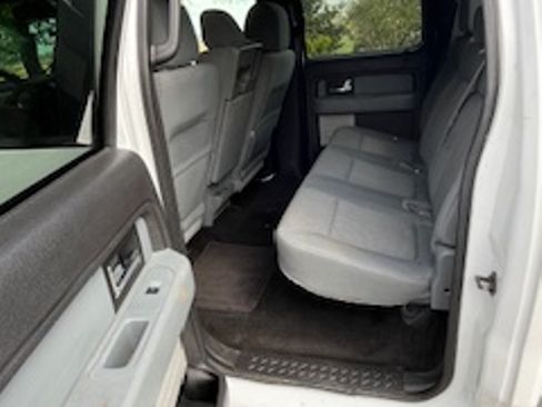 Used 2013 Ford F150 XLT image 2