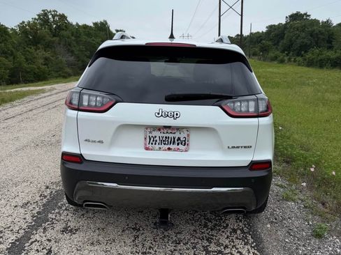 Used 2019 Jeep Cherokee Limited AWD/4WD image 4