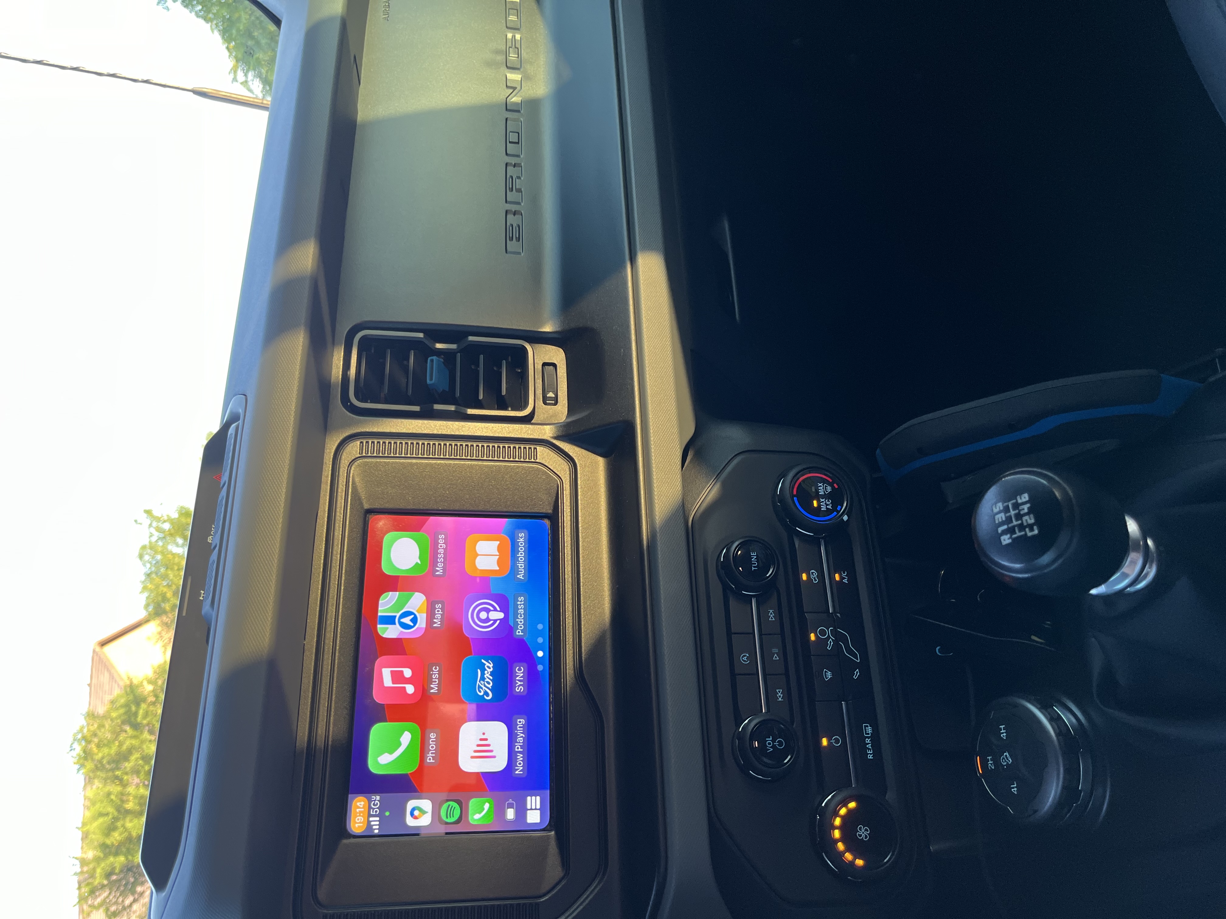 Used 2021 Ford Bronco Black Diamond AWD/4WD image 17