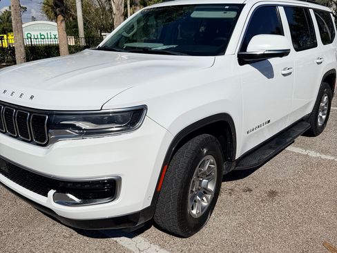 Used 2022 Jeep Wagoneer Series I w/ Convenience Group I image 9