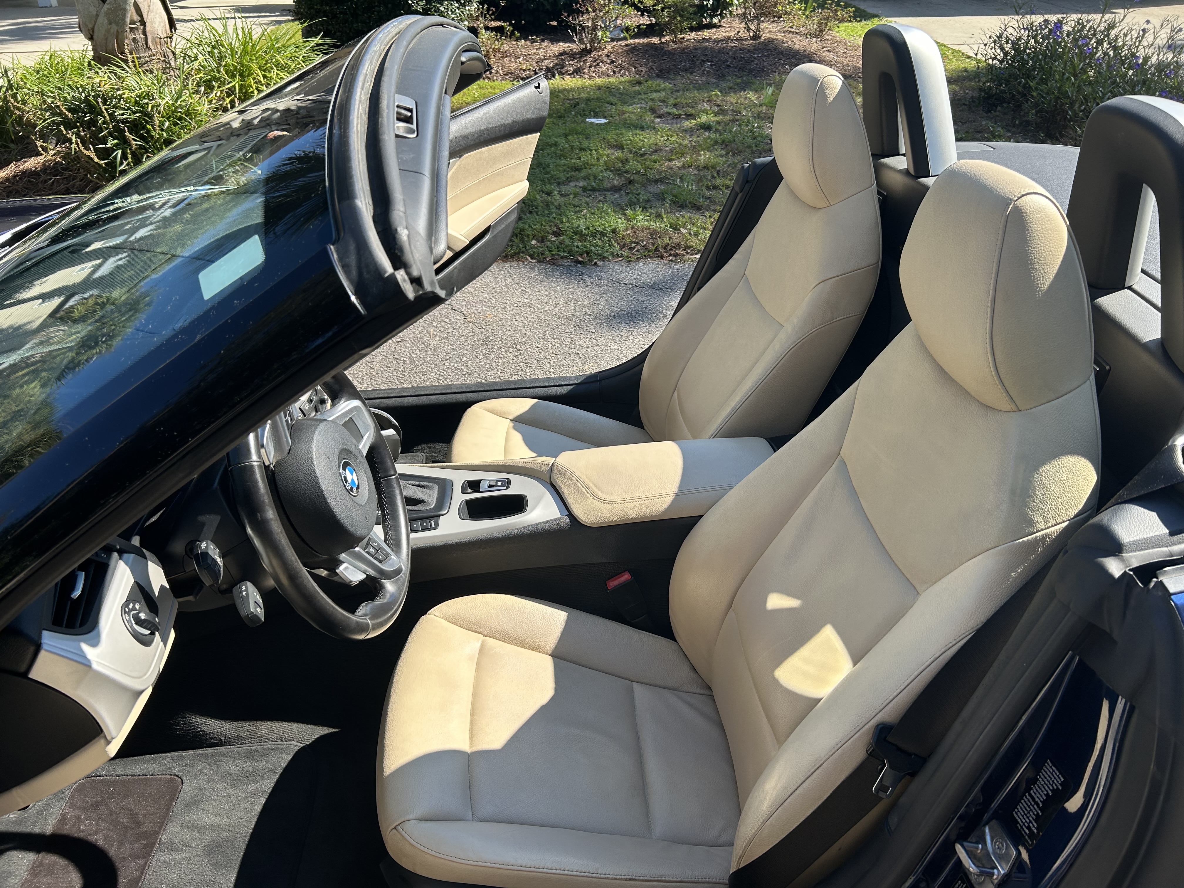 Used 2011 BMW Z4 sDrive30i RWD image 18