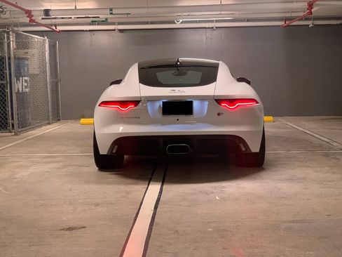 Used 2018 Jaguar F-TYPE 2.0 296 HP Coupe 2D image 12