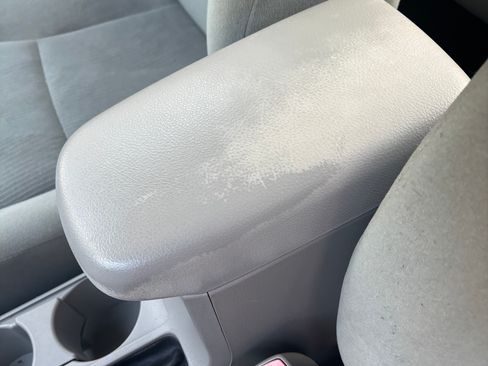 Used 2013 Toyota Corolla LE image 14