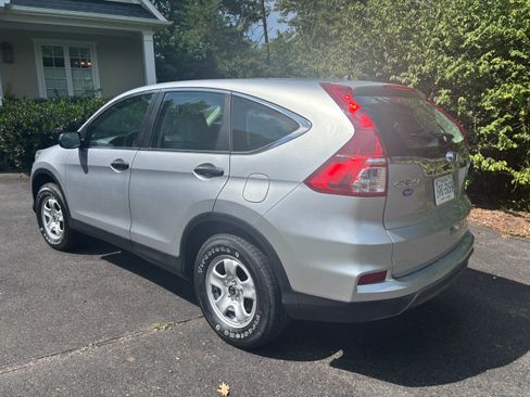 Used 2016 Honda CR-V LX image 8