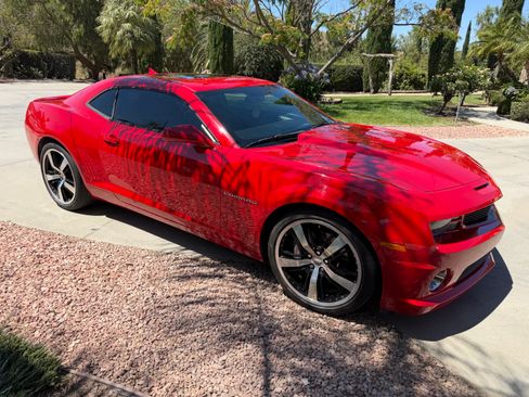 Used 2013 Chevrolet Camaro SS w/ RS Package RWD image 4