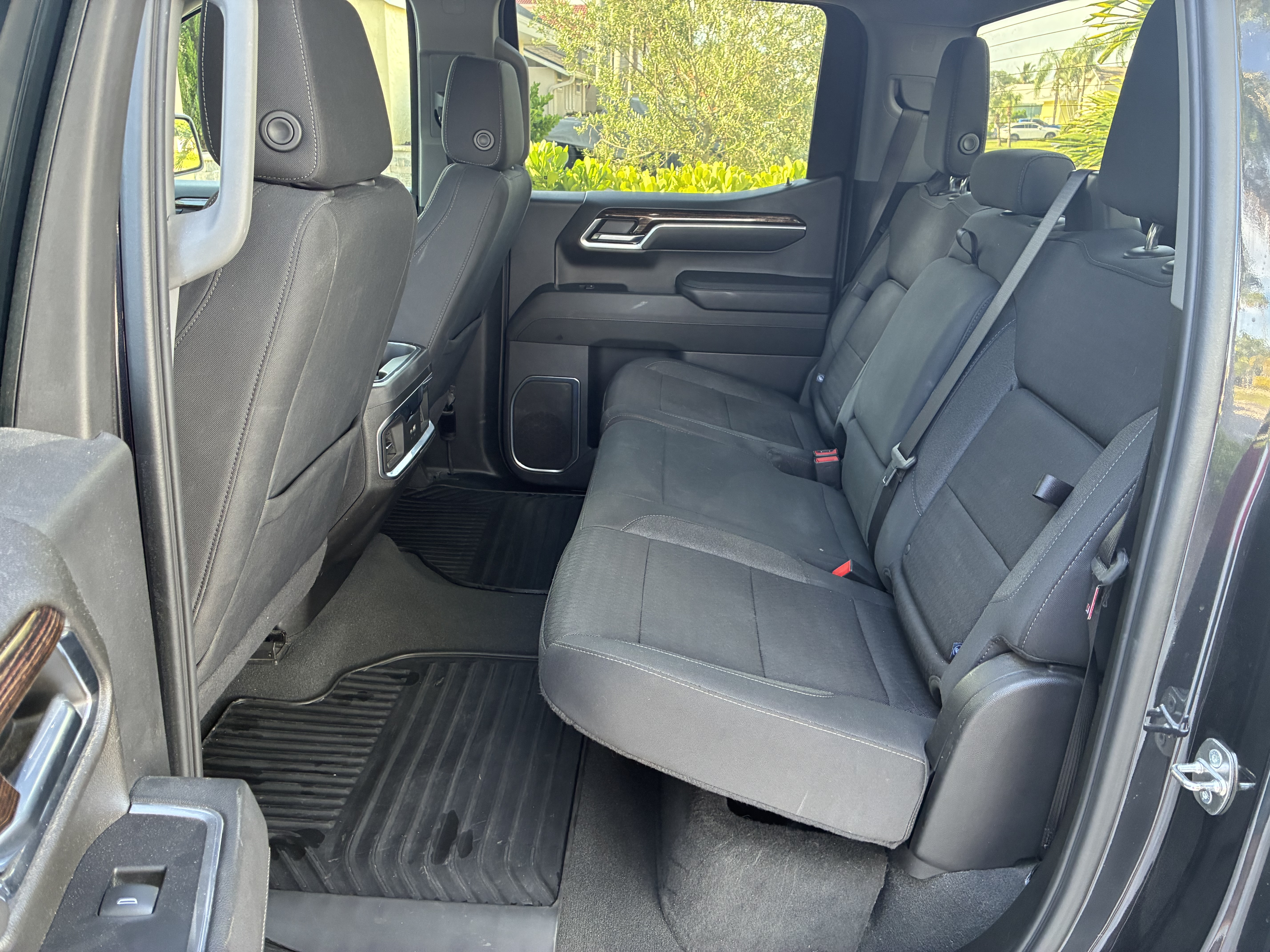 Used 2024 GMC Sierra 1500 Elevation w/ X31 Off-Road Package AWD/4WD image 9