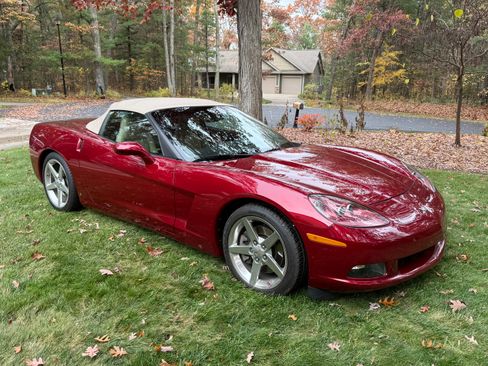 Used 2006 Chevrolet Corvette Convertible w/ Preferred Equipment Group image 13