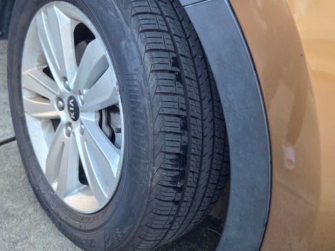 Used 2017 Kia Sportage LX w/ Option Group 012 image 25