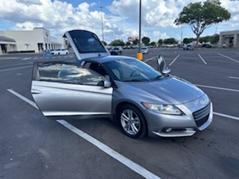 Used 2011 Honda CR-Z EX image 2