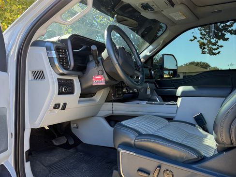 Used 2024 Ford F250 Limited w/ FX4 Off-Road Package image 6