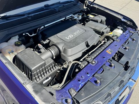 Used 2016 Chevrolet Colorado LT w/ LT Convenience Package image 12